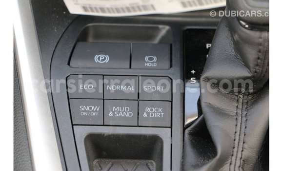 Buy Import Toyota 4Runner White Car in Import - Dubai in Kailahun Buy Import Toyota 4Runner White Car in Import - Dubai in Kailahun