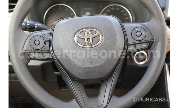Buy Import Toyota 4Runner White Car in Import - Dubai in Kailahun Buy Import Toyota 4Runner White Car in Import - Dubai in Kailahun