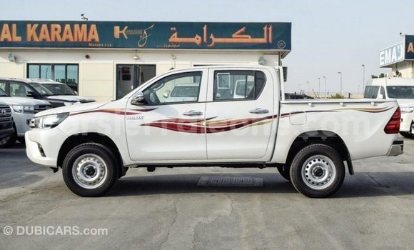 Buy Import Toyota Hilux White Car in Import - Dubai in Kailahun Buy Import Toyota Hilux White Car in Import - Dubai in Kailahun
