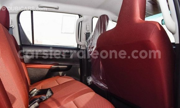 Buy Import Toyota Hilux White Car in Import - Dubai in Kailahun Buy Import Toyota Hilux White Car in Import - Dubai in Kailahun