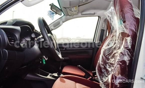 Buy Import Toyota Hilux White Car in Import - Dubai in Kailahun Buy Import Toyota Hilux White Car in Import - Dubai in Kailahun