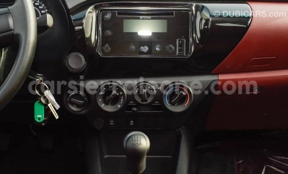 Buy Import Toyota Hilux White Car in Import - Dubai in Kailahun Buy Import Toyota Hilux White Car in Import - Dubai in Kailahun