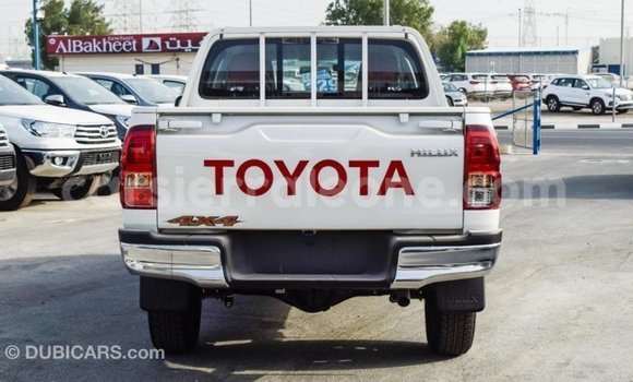 Buy Import Toyota Hilux White Car in Import - Dubai in Kailahun Buy Import Toyota Hilux White Car in Import - Dubai in Kailahun