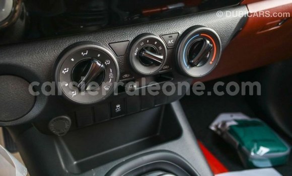 Buy Import Toyota Hilux White Car in Import - Dubai in Kailahun Buy Import Toyota Hilux White Car in Import - Dubai in Kailahun