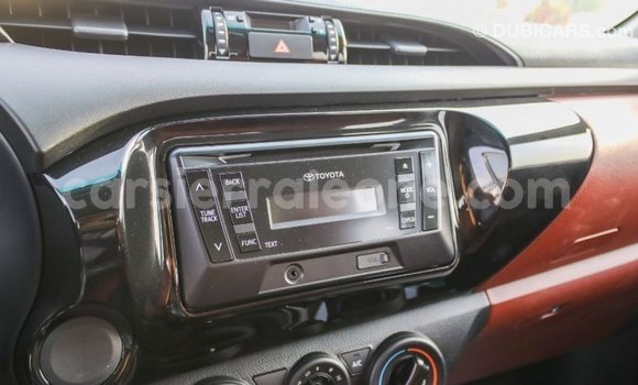 Buy Import Toyota Hilux White Car in Import - Dubai in Kailahun Buy Import Toyota Hilux White Car in Import - Dubai in Kailahun