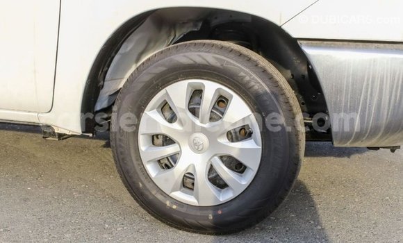 Buy Import Toyota Hilux White Car in Import - Dubai in Kailahun Buy Import Toyota Hilux White Car in Import - Dubai in Kailahun
