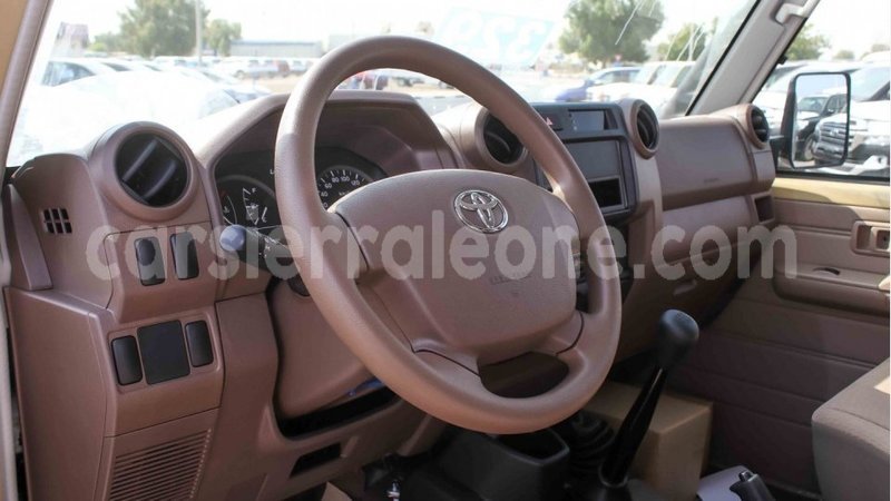 Big with watermark toyota land cruiser kailahun import dubai 5900