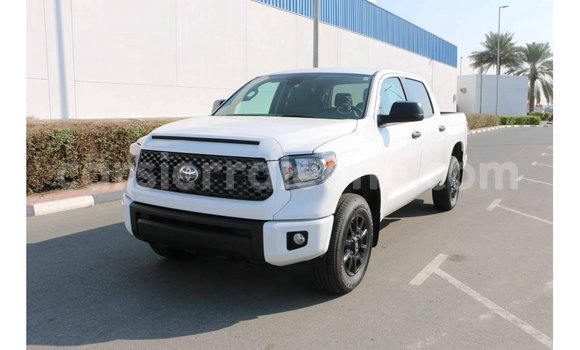 Acheter Import Voiture Toyota Tundra Blanc à Import - Dubai, Kailahun Acheter Import Voiture Toyota Tundra Blanc à Import - Dubai, Kailahun