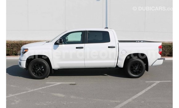 Acheter Import Voiture Toyota Tundra Blanc à Import - Dubai, Kailahun Acheter Import Voiture Toyota Tundra Blanc à Import - Dubai, Kailahun