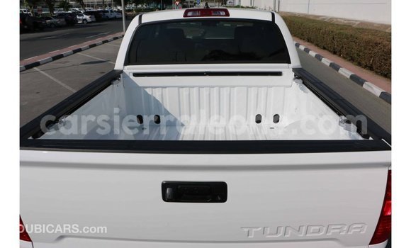 Acheter Import Voiture Toyota Tundra Blanc à Import - Dubai, Kailahun Acheter Import Voiture Toyota Tundra Blanc à Import - Dubai, Kailahun
