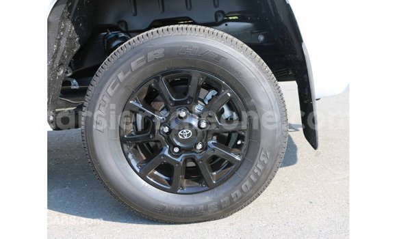 Acheter Import Voiture Toyota Tundra Blanc à Import - Dubai, Kailahun Acheter Import Voiture Toyota Tundra Blanc à Import - Dubai, Kailahun