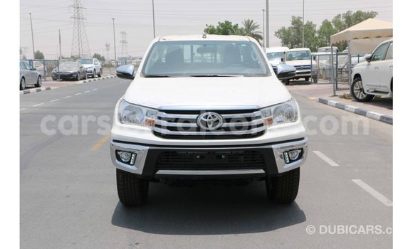 Buy Import Toyota Hilux White Car in Import - Dubai in Kailahun Buy Import Toyota Hilux White Car in Import - Dubai in Kailahun