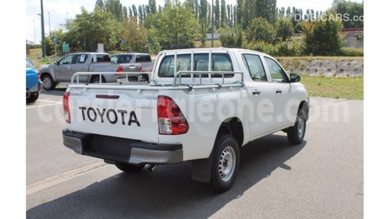 Big with watermark toyota hilux kailahun import dubai 5908