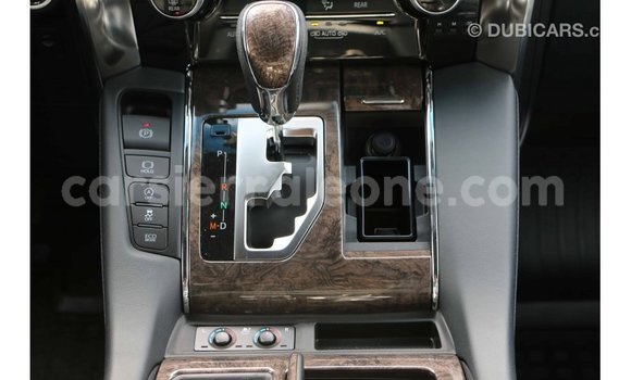 Acheter Import Voiture Toyota Alphard Blanc à Import - Dubai, Kailahun Acheter Import Voiture Toyota Alphard Blanc à Import - Dubai, Kailahun