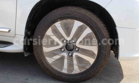 Buy Import Toyota Land Cruiser White Car in Import - Dubai in Kailahun Buy Import Toyota Land Cruiser White Car in Import - Dubai in Kailahun