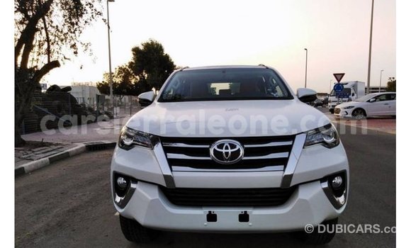 Buy Import Toyota Fortuner White Car in Import - Dubai in Kailahun Buy Import Toyota Fortuner White Car in Import - Dubai in Kailahun