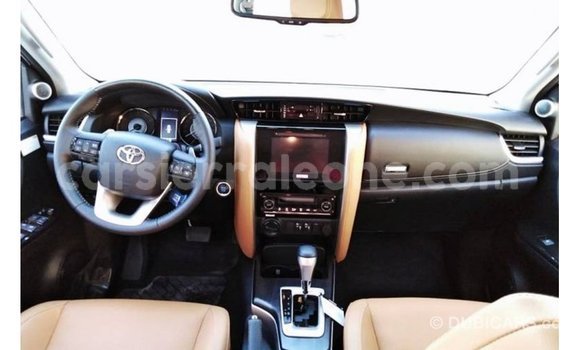 Buy Import Toyota Fortuner White Car in Import - Dubai in Kailahun Buy Import Toyota Fortuner White Car in Import - Dubai in Kailahun
