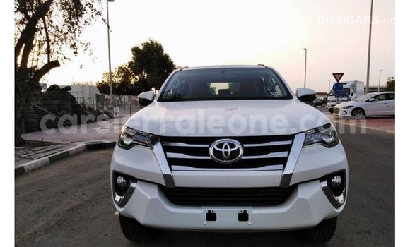 Buy Import Toyota Fortuner White Car in Import - Dubai in Kailahun Buy Import Toyota Fortuner White Car in Import - Dubai in Kailahun