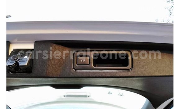 Buy Import Toyota Fortuner White Car in Import - Dubai in Kailahun Buy Import Toyota Fortuner White Car in Import - Dubai in Kailahun