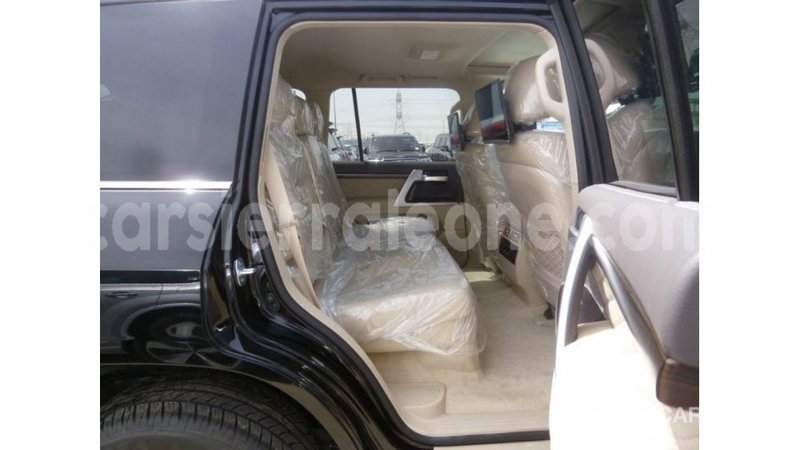 Big with watermark toyota land cruiser kailahun import dubai 5919