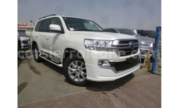 Buy Import Toyota Land Cruiser White Car in Import - Dubai in Kailahun Buy Import Toyota Land Cruiser White Car in Import - Dubai in Kailahun