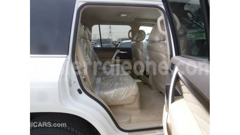 Big with watermark toyota land cruiser kailahun import dubai 5922