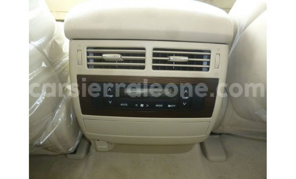 Buy Import Toyota Land Cruiser White Car in Import - Dubai in Kailahun Buy Import Toyota Land Cruiser White Car in Import - Dubai in Kailahun