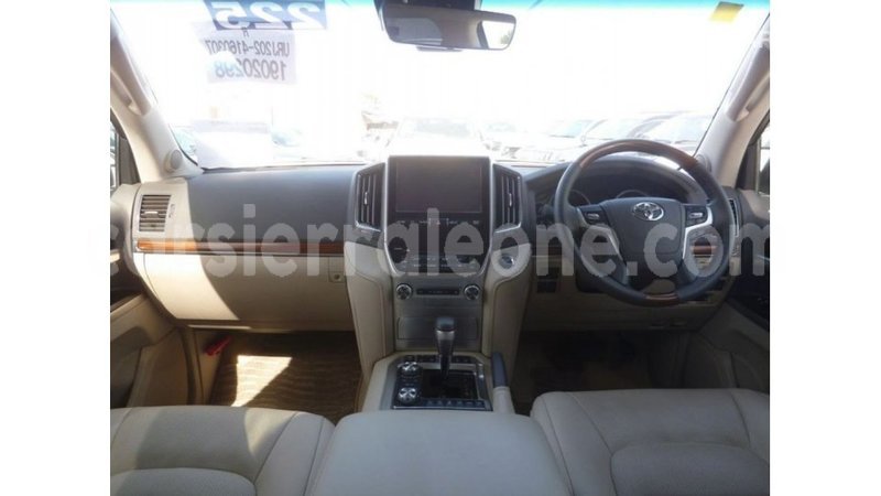 Big with watermark toyota land cruiser kailahun import dubai 5924