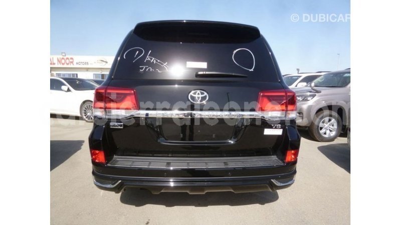 Big with watermark toyota land cruiser kailahun import dubai 5924