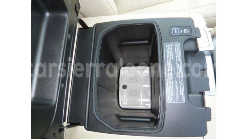 Big with watermark toyota land cruiser kailahun import dubai 5925