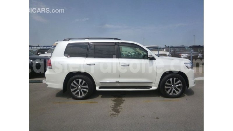 Big with watermark toyota land cruiser kailahun import dubai 5928