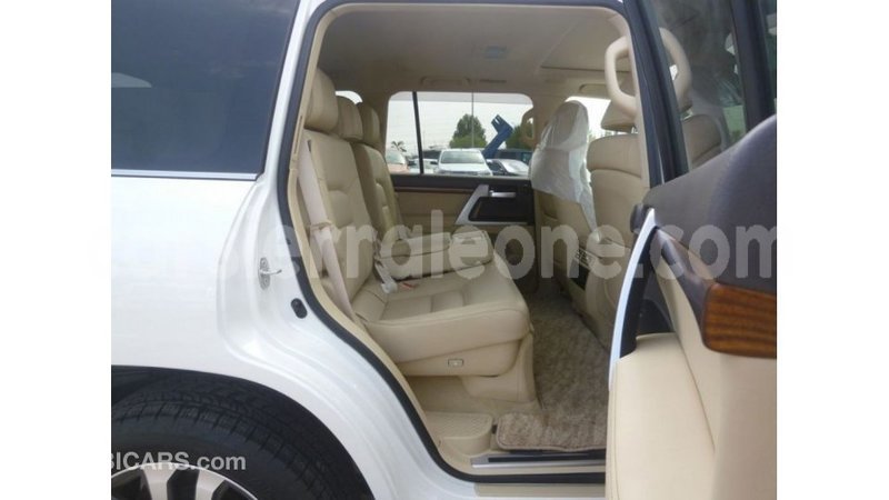 Big with watermark toyota land cruiser kailahun import dubai 5928