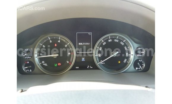 Buy Import Toyota Land Cruiser White Car in Import - Dubai in Kailahun Buy Import Toyota Land Cruiser White Car in Import - Dubai in Kailahun