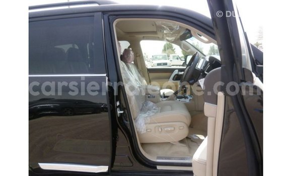 Buy Import Toyota Land Cruiser Black Car in Import - Dubai in Kailahun Buy Import Toyota Land Cruiser Black Car in Import - Dubai in Kailahun