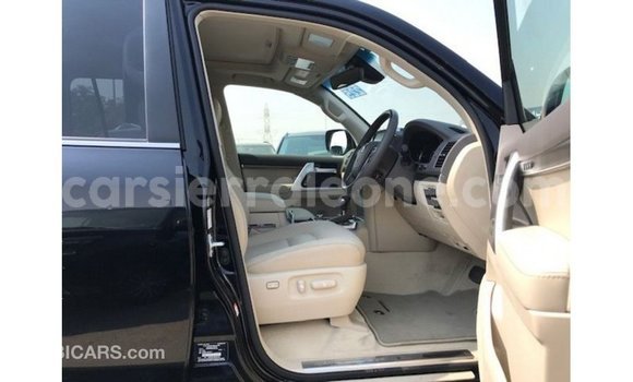 Buy Import Toyota Land Cruiser Black Car in Import - Dubai in Kailahun Buy Import Toyota Land Cruiser Black Car in Import - Dubai in Kailahun