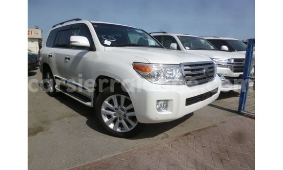 Buy Import Toyota Land Cruiser White Car in Import - Dubai in Kailahun Buy Import Toyota Land Cruiser White Car in Import - Dubai in Kailahun