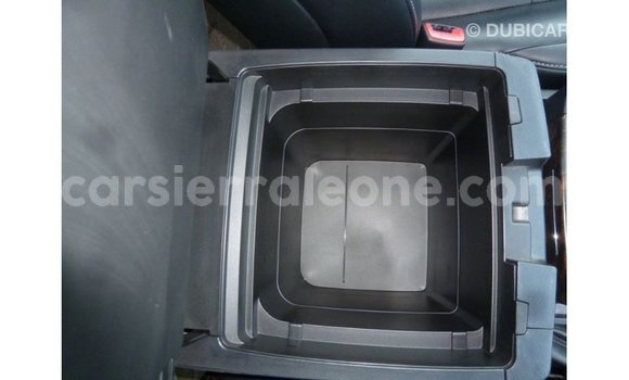 Buy Import Toyota Land Cruiser White Car in Import - Dubai in Kailahun Buy Import Toyota Land Cruiser White Car in Import - Dubai in Kailahun