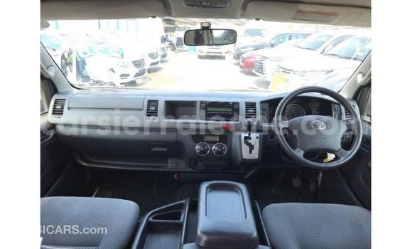 Buy Import Toyota Hiace White Car in Import - Dubai in Kailahun Buy Import Toyota Hiace White Car in Import - Dubai in Kailahun
