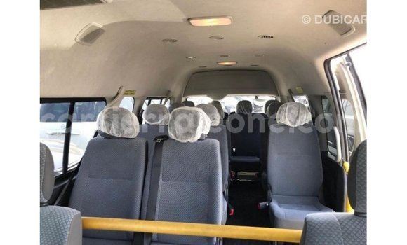 Buy Import Toyota Hiace White Car in Import - Dubai in Kailahun Buy Import Toyota Hiace White Car in Import - Dubai in Kailahun