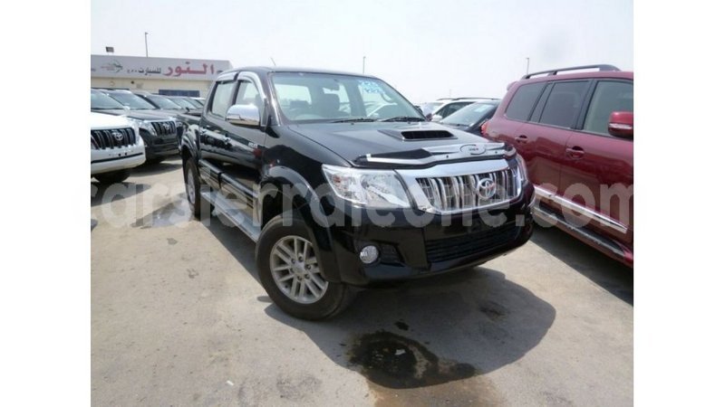 Big with watermark toyota hilux kailahun import dubai 5942