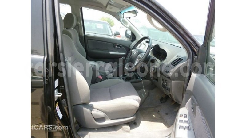 Big with watermark toyota hilux kailahun import dubai 5942