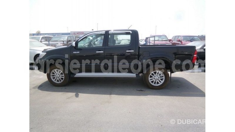 Big with watermark toyota hilux kailahun import dubai 5942