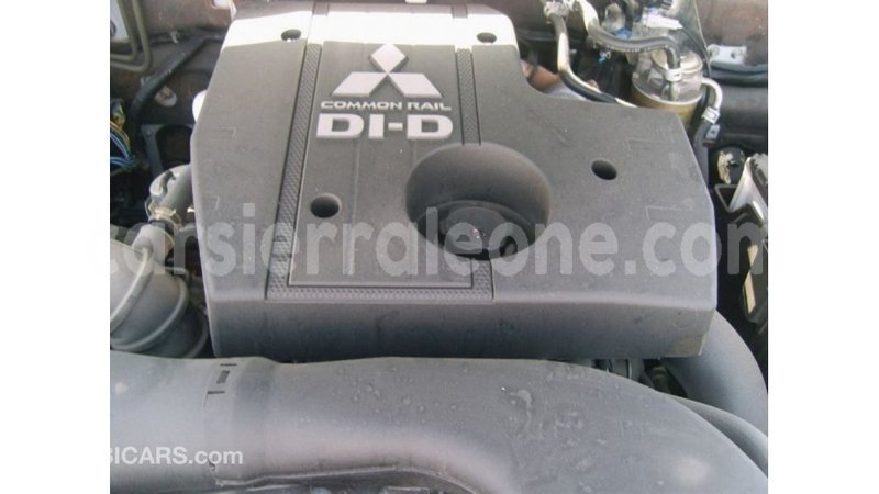 Big with watermark mitsubishi pajero kailahun import dubai 5953