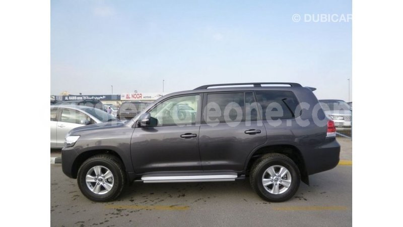 Big with watermark toyota land cruiser kailahun import dubai 5971