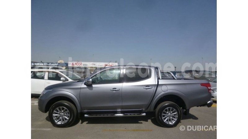 Big with watermark mitsubishi i kailahun import dubai 5977