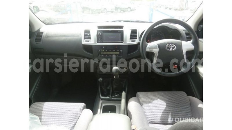 Big with watermark toyota hilux kailahun import dubai 5978