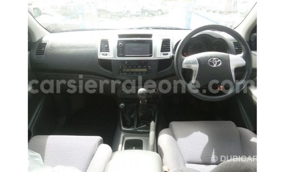 Buy Import Toyota Hilux White Car in Import - Dubai in Kailahun Buy Import Toyota Hilux White Car in Import - Dubai in Kailahun