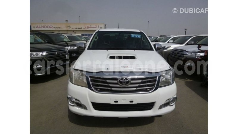 Big with watermark toyota hilux kailahun import dubai 5978