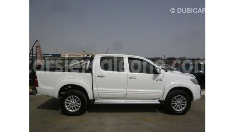 Big with watermark toyota hilux kailahun import dubai 5978