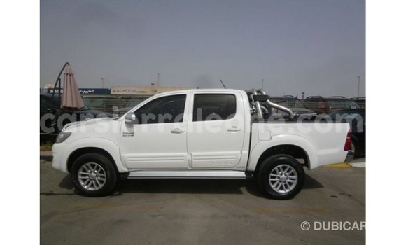 Buy Import Toyota Hilux White Car in Import - Dubai in Kailahun Buy Import Toyota Hilux White Car in Import - Dubai in Kailahun